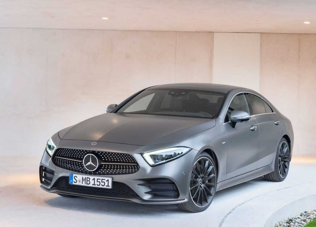 Огляд автомобіля Mercedes-Benz CLS 2018 року