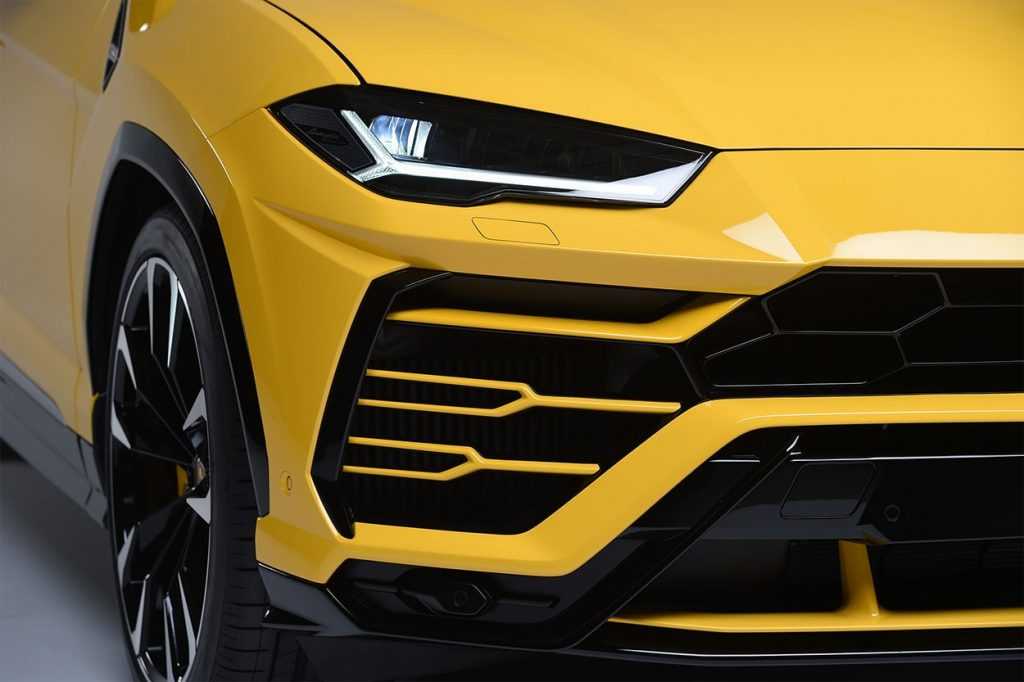 Огляд автомобіля Lamborghini Urus 2018 &#8211; 2019