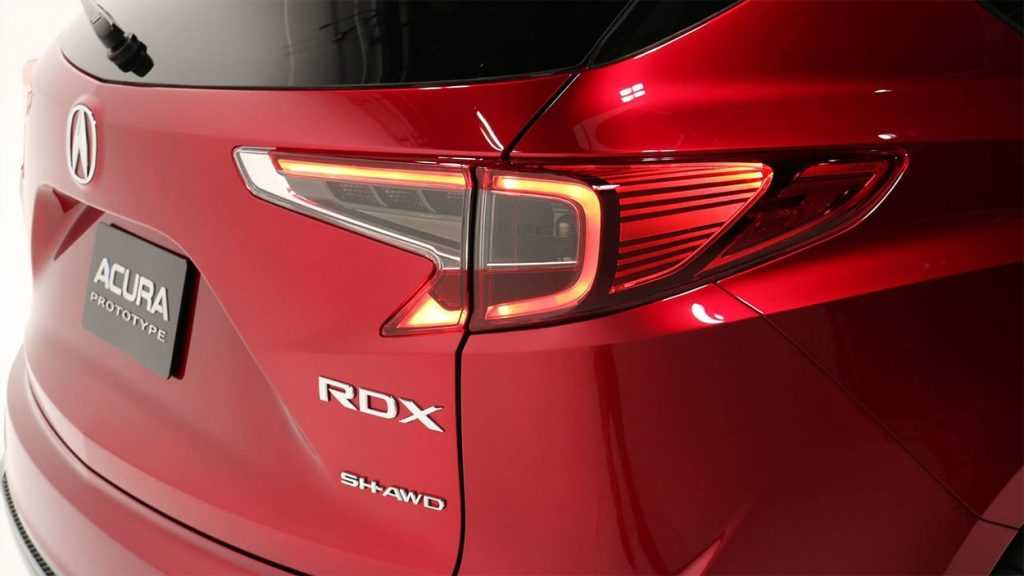 Огляд автомобіля Acura RDX 2018