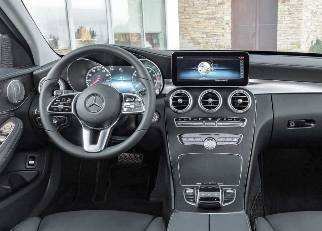 Огляд автомобіля Mercedes-Benz G-Class 2019