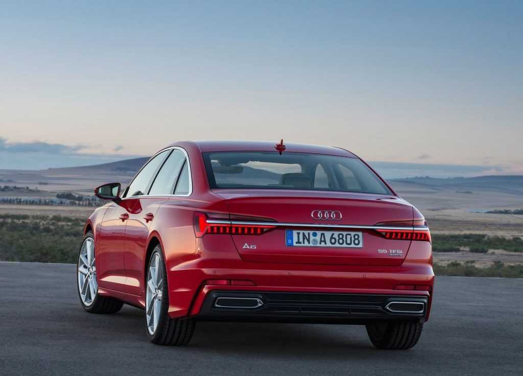 Огляд автомобіля Audi A6 2019