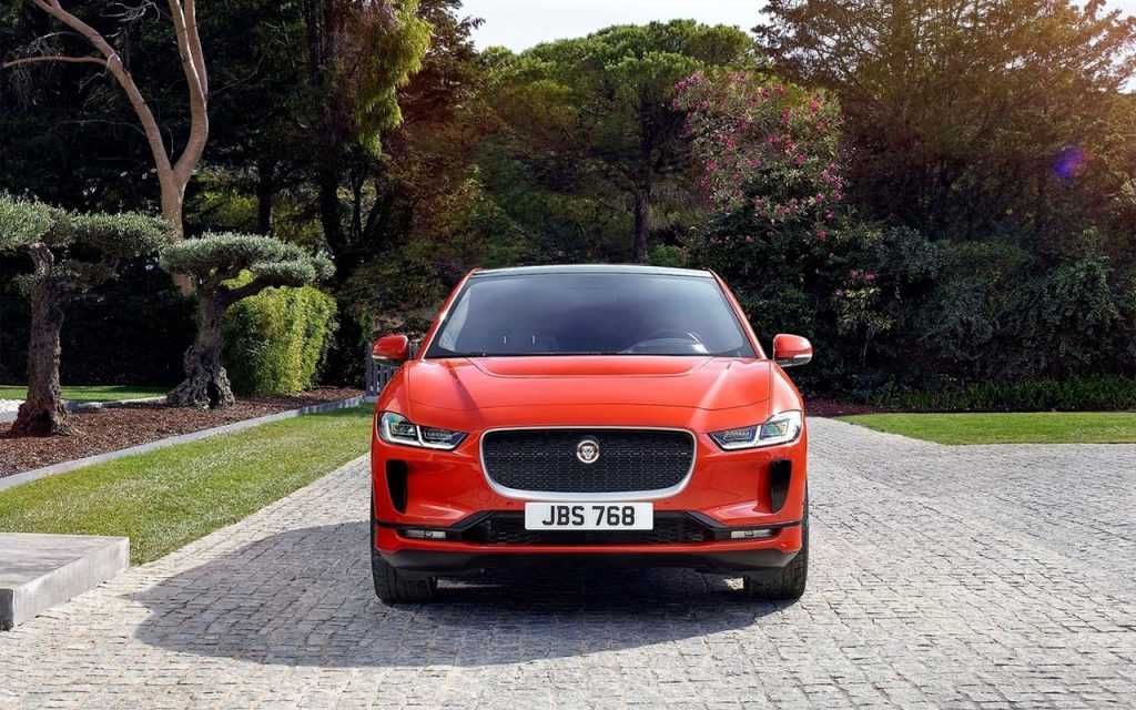 Огляд автомобіля Jaguar I-Pace 2019