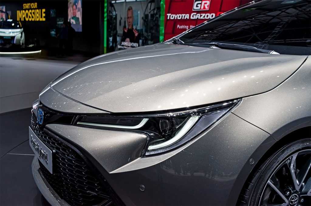 Огляд автомобіля Toyota Auris 2019