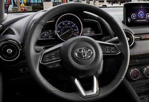 Огляд автомобіля Toyota Yaris Sedan 2019