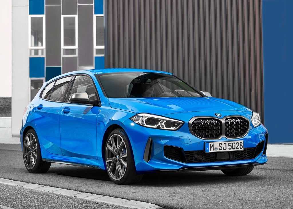 3913 Опис автомобіля BMW 1-Series (F40) 2019 - 2020