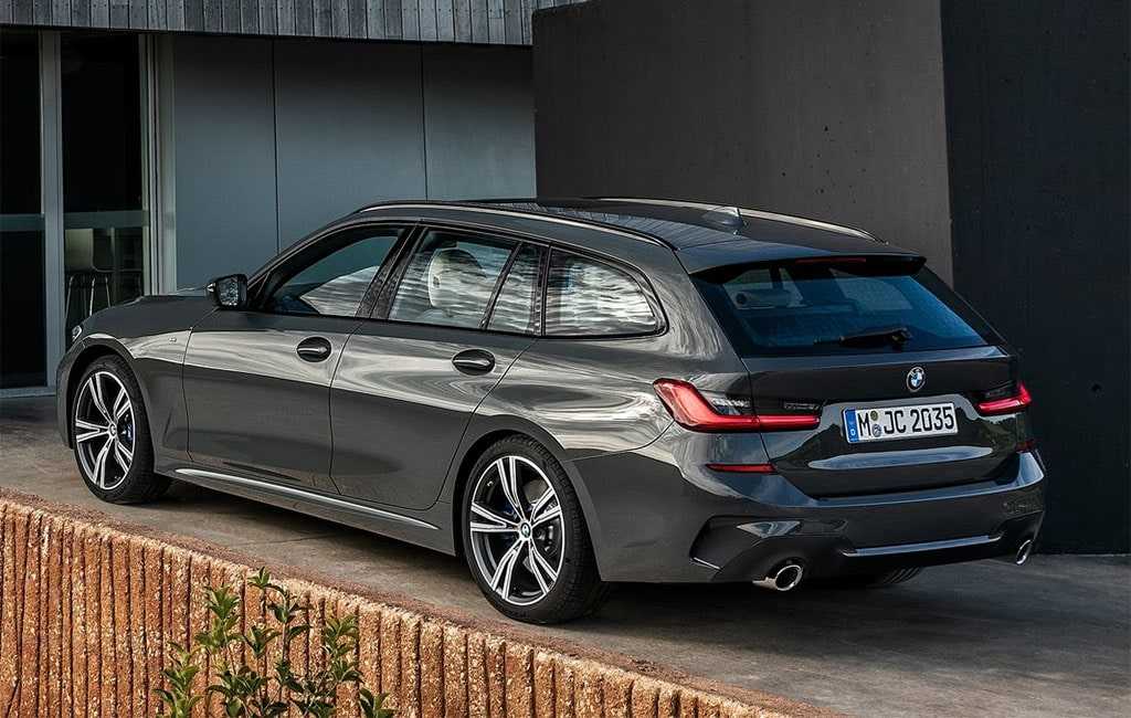 Опис автомобіля BMW 3-Series Touring G21 2019 &#8212; 2020