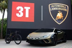 5673 У стилі Lamborghini Huracan Sterrato зробили велосипед та годинник