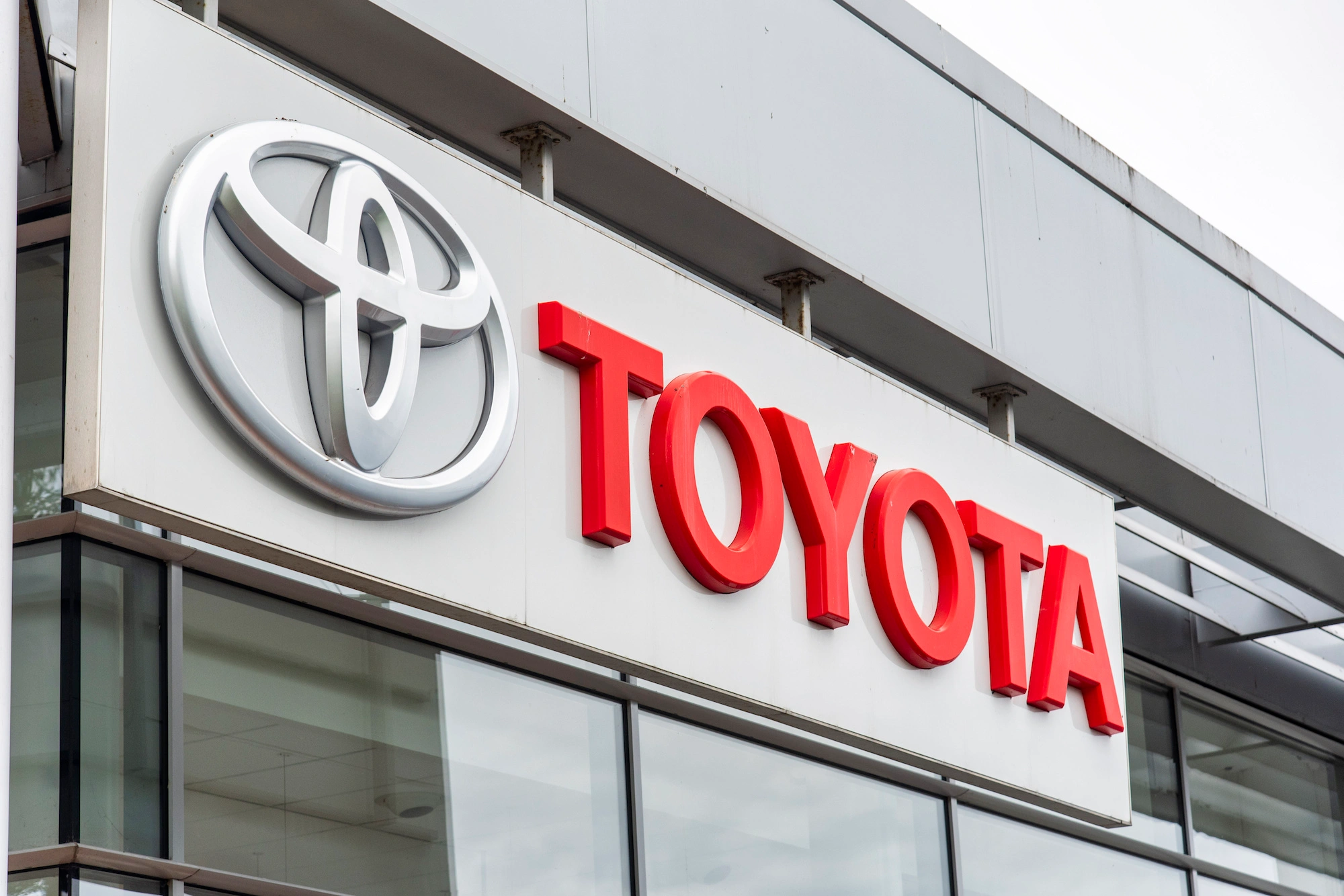 5883 Toyota втратила звання найдорожчого автомобільного бренду