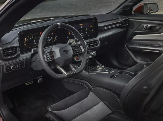 8210 Ford Mustang GTD отримав опціональний пакет Performance Package
